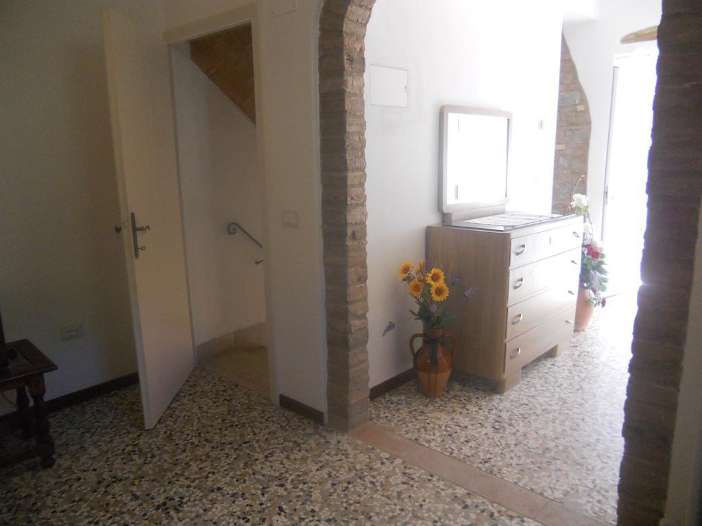 Apartment Casa Antica Chianni Cameră foto
